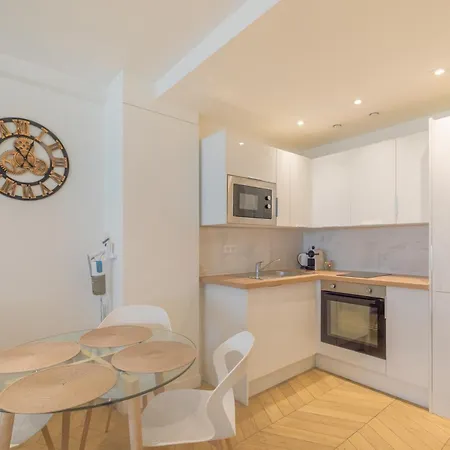 Le California 200m Des Plages Chic Luxe Et Cosy 2 A 4 Personnes * Antibes