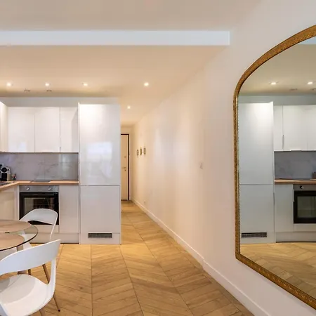 Le California 200m Des Plages Chic Luxe Et Cosy 2 A 4 Personnes Apartman Antibes