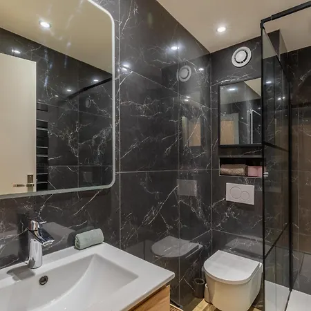 Le California 200m Des Plages Chic Luxe Et Cosy 2 A 4 Personnes Antibes