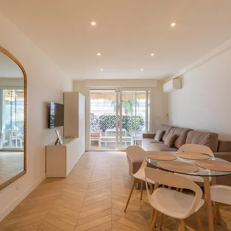 Le California 200m Des Plages Chic Luxe Et Cosy 2 A 4 Personnes Apartment *
